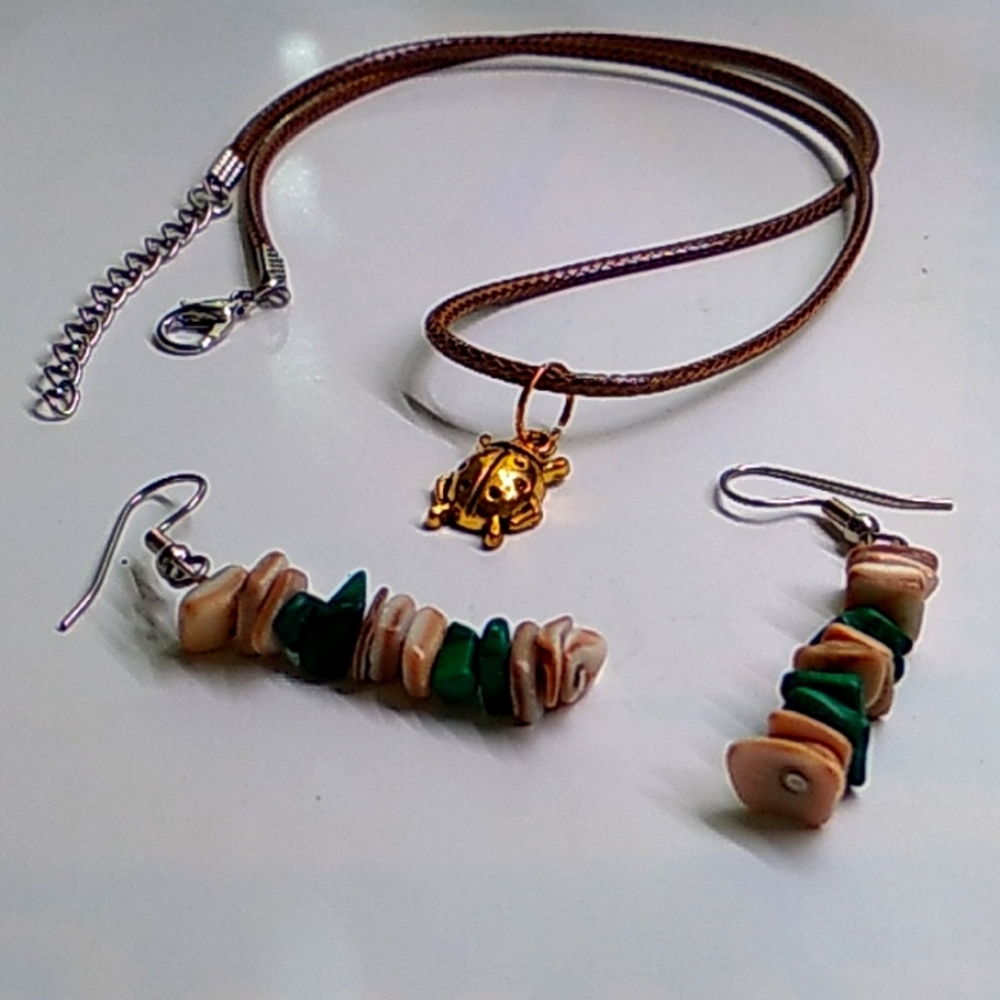Lady bugs and stone necklace